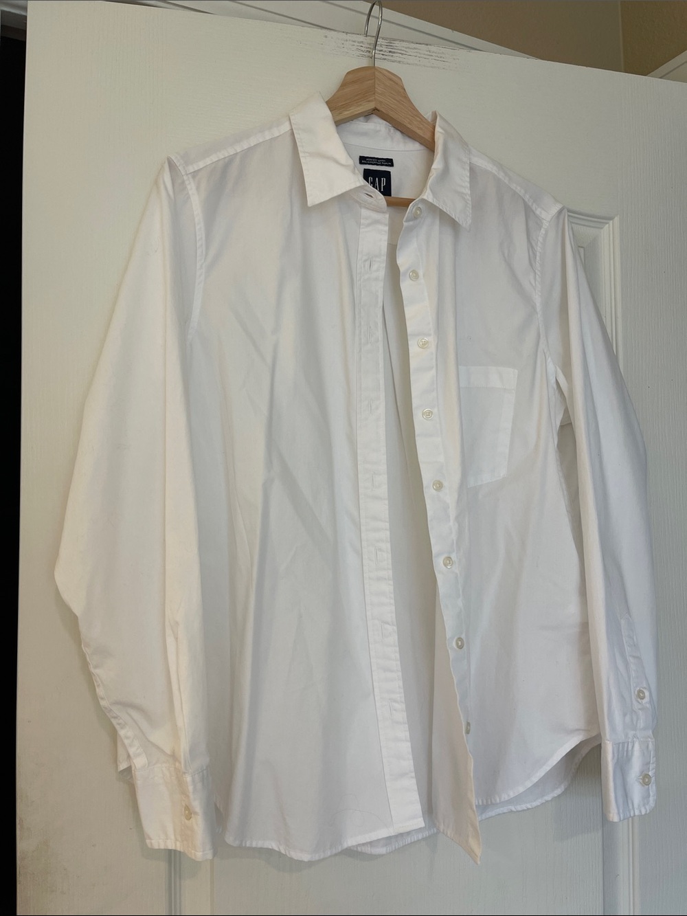 GAP Women's White Button-Down Shirt